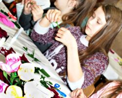 I DZIEŃ FERII - KWIATY Z BIBUŁY