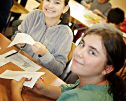 V DZIEŃ - HAFT KRZYŻYKOWY