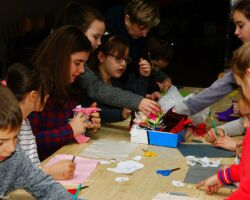 DZIEŃ VI - MASKOTKA Z FILCU