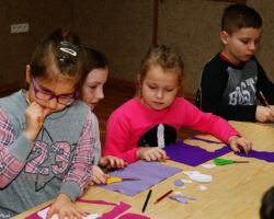 DZIEŃ VI - MASKOTKA Z FILCU