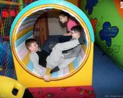 DZIEŃ VIII- KRĘGIELNIA I KOLOROWY ŚWIAT