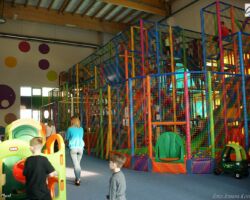 DZIEŃ VIII- KRĘGIELNIA I KOLOROWY ŚWIAT