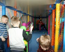 DZIEŃ VIII- KRĘGIELNIA I KOLOROWY ŚWIAT