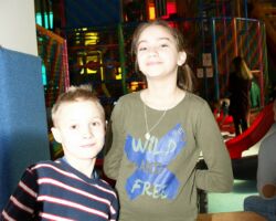 DZIEŃ VIII- KRĘGIELNIA I KOLOROWY ŚWIAT