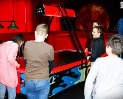 DZIEŃ VIII- KRĘGIELNIA I KOLOROWY ŚWIAT