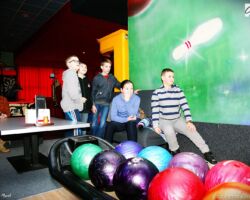 DZIEŃ VIII- KRĘGIELNIA I KOLOROWY ŚWIAT