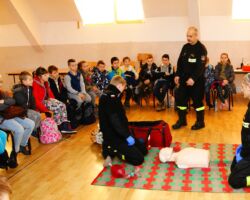 IV DZIEŃ - SPOTKANIE ZE STRAŻAKAMI PSP i OSP