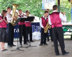 DOŻYNKI W GMINIE KURYŁÓWKA 2006